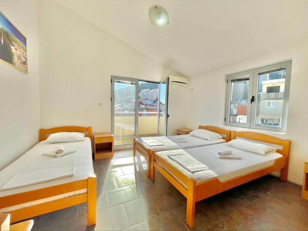 Casa Di Fratelli Hotel Budva Exterior photo